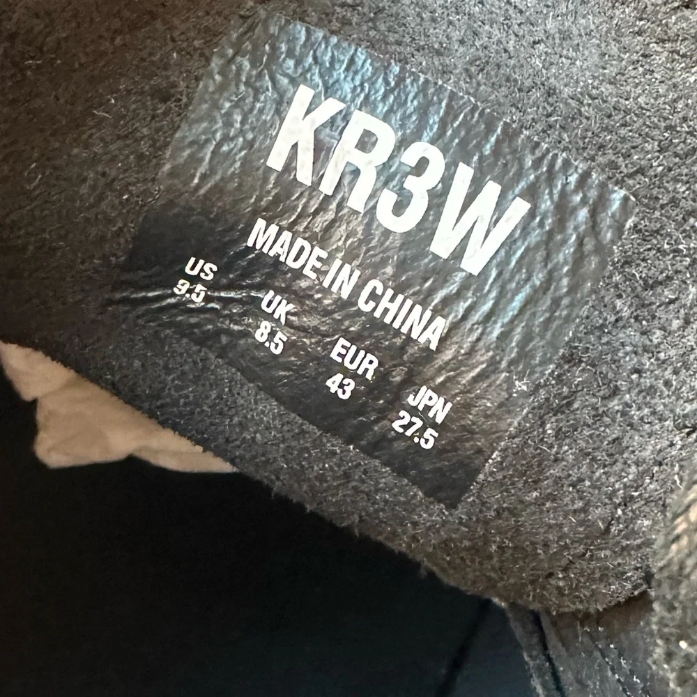 KR3W suede upper
